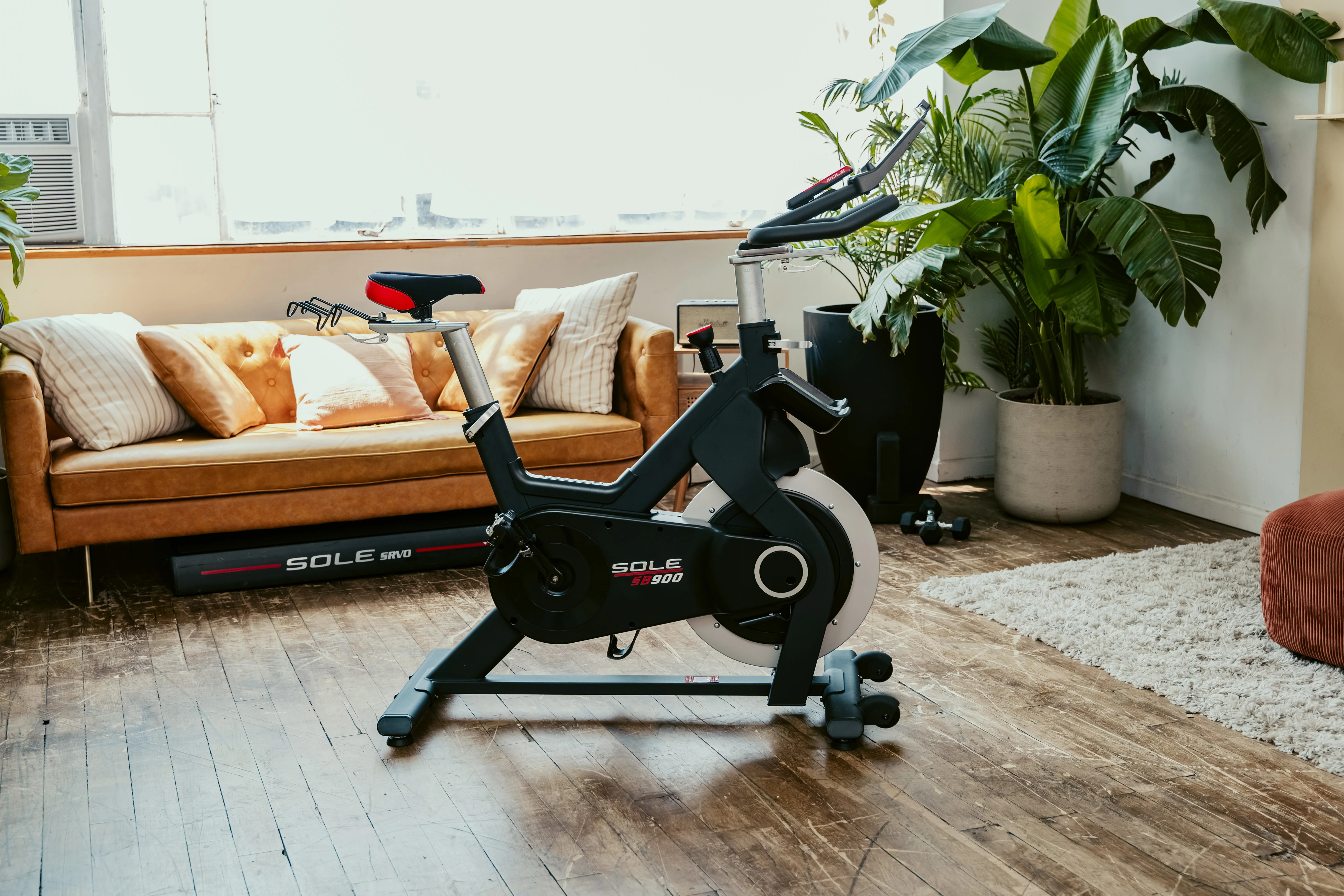 SOLE SB900 Exercise Bike - Image 40